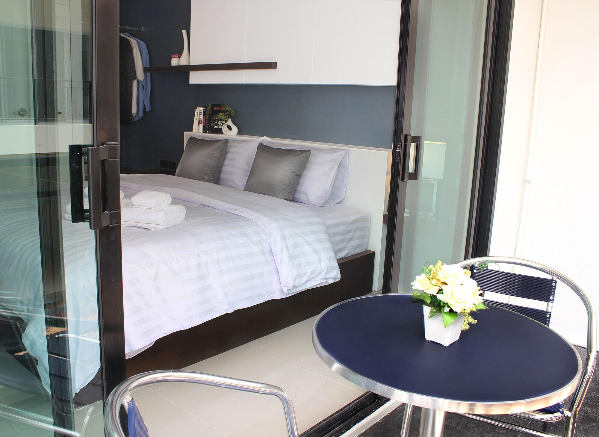 The Artist House Hotel Patong Luaran gambar
