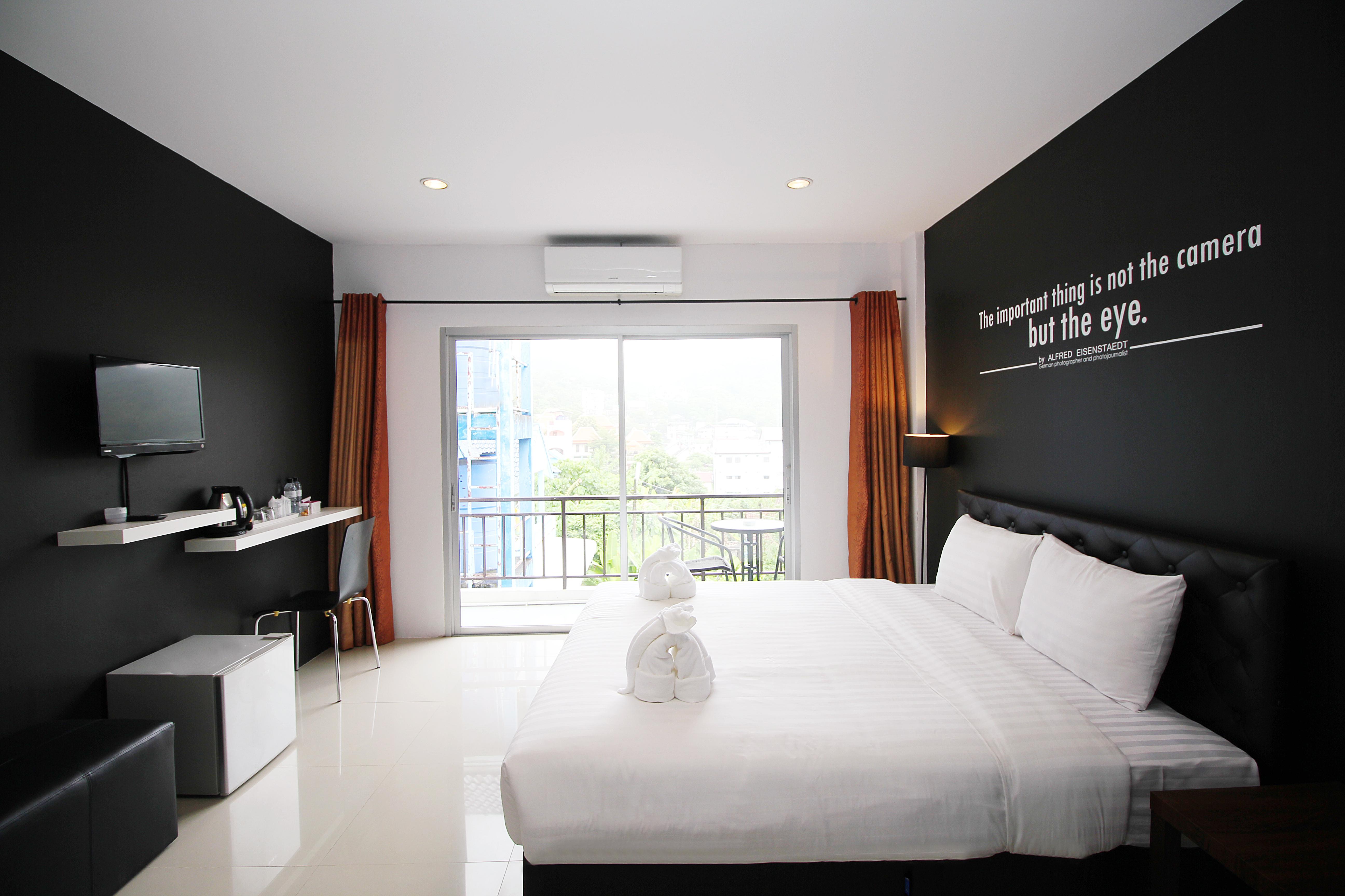 The Artist House Hotel Patong Luaran gambar