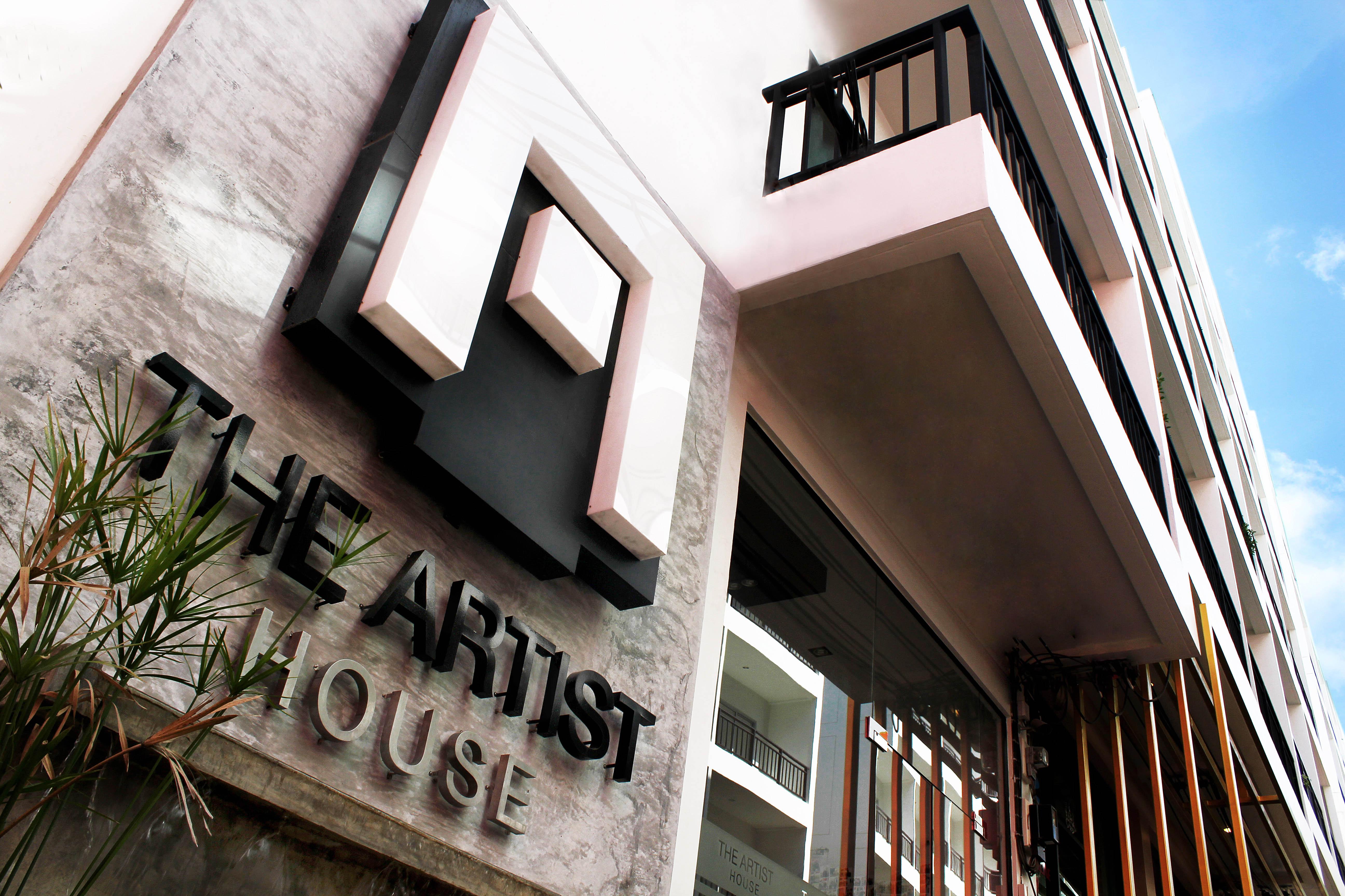 The Artist House Hotel Patong Luaran gambar