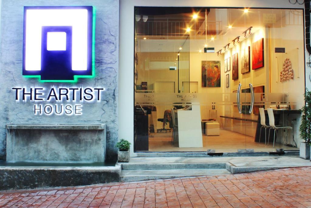 The Artist House Hotel Patong Luaran gambar